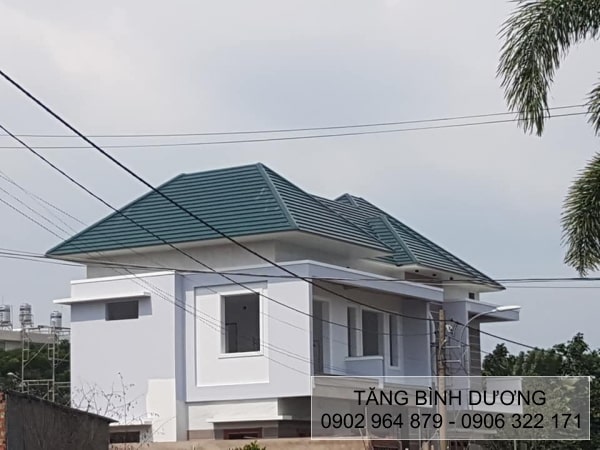 Nhà ở sử dụng ngói phẳng Inari màu xanh rêu Nhà ở sử dụng ngói phẳng Inari màu xanh rêu