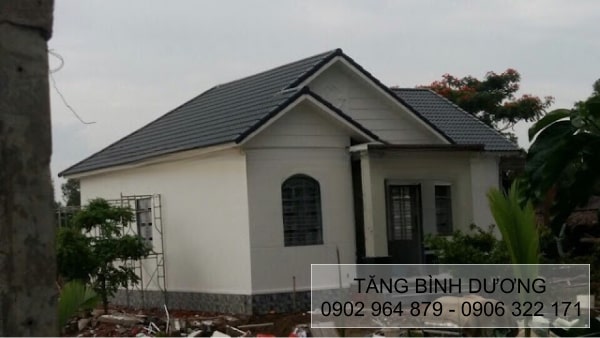 Nhà ở sử dụng ngói sóng Inari màu xanh đen Nhà ở sử dụng ngói sóng Inari màu xanh đen