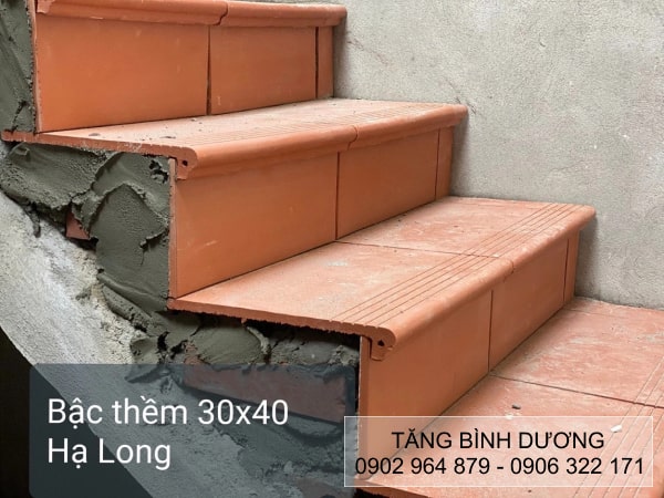 Sử dụng gạch bậc thềm ốp cầu thang Sử dụng gạch bậc thềm ốp cầu thang