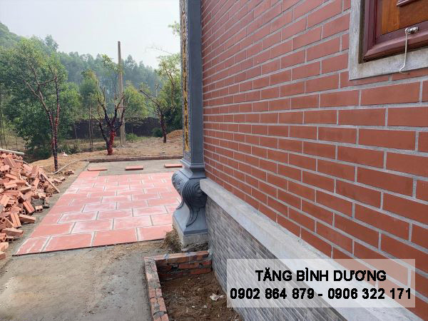 Tường mặt ngoài sử dụng gạch đỏ đẹp