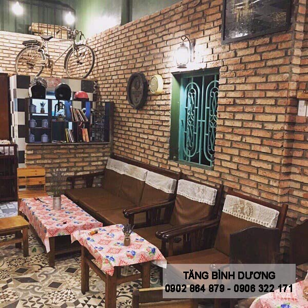 Gạch cổ mặt trong dùng trang trí quán cà phê phong cách xưa