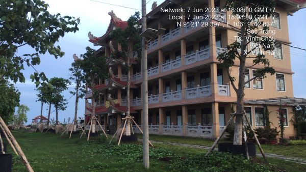 Gạch 40 tráng men đỏ Đất Việt giao công trình tại Sóc Trăng