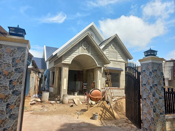 Công trình Anh Thịnh Lộc Ninh Bình Phước đã nhận được 5000 viên ngói lợp CR05