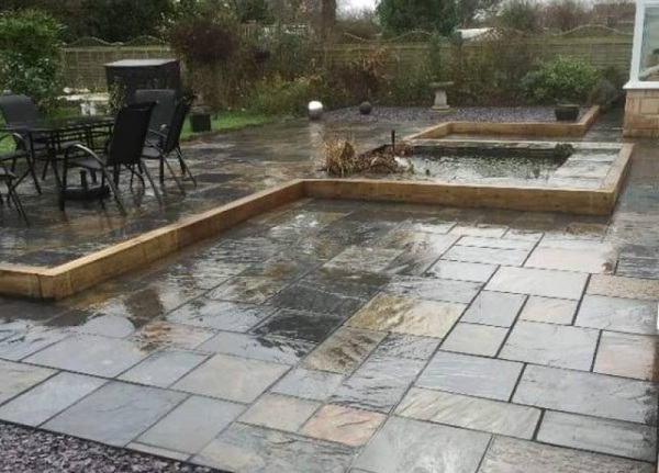 Không gian sân vườn lát sản phẩm