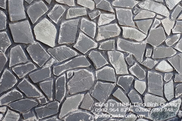 Đá chẻ bao xanh (đá rối) hình thù độc đáo, giàu tính thẩm mỹ