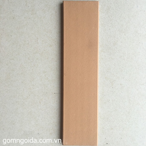 Mẫu gạch cotto Hạ Long màu vàng kem trơn lì hiện đại