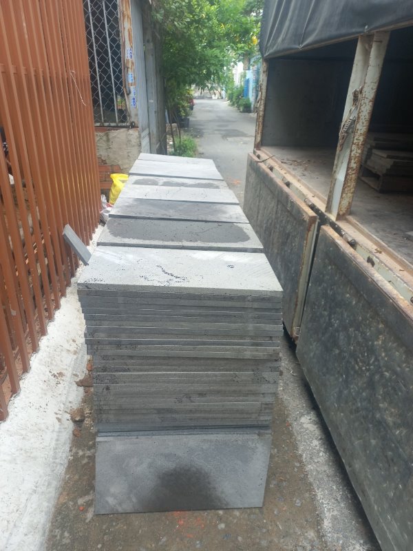 Bàn giao đá tổ ong cho công trình tại Hóc Môn Bàn giao đá tổ ong cho công trình tại Hóc Môn