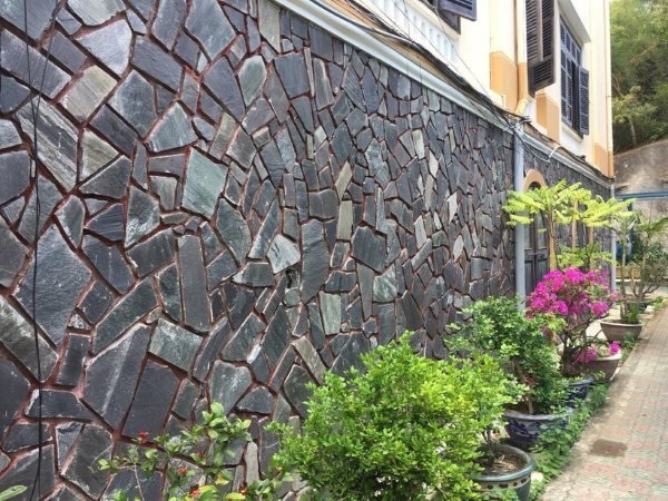 Tường ốp đá rối tự nhiên chống nước, chống rêu