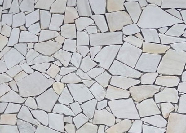 Đá rối trắng quay