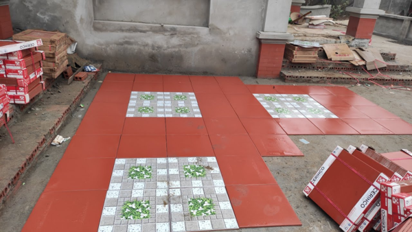 Gạch đỏ lát sân vườn chống rêu, chống trơn