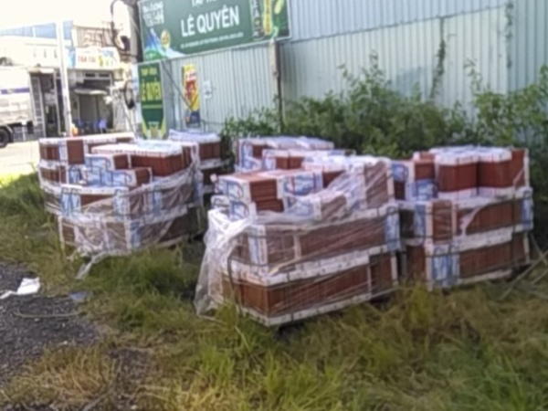 1200 Thùng Gạch Lát 30×30 Đất Việt được Giao Tới Công Trình Tại Cà Mau