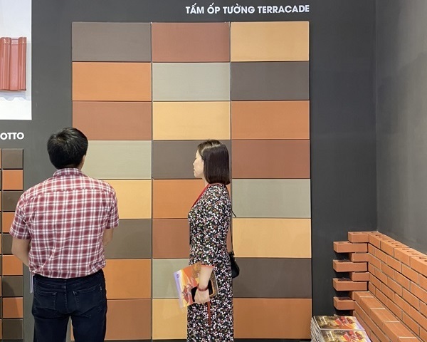 24 mẫu gạch ốp trang trí phòng khách hiện đại, bán chạy nhất thị trường