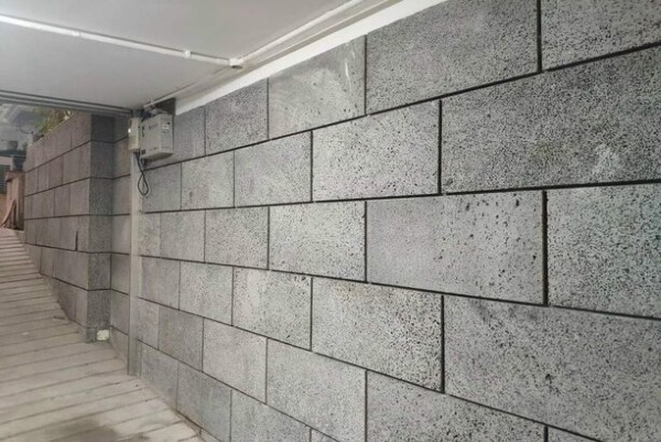 Tường ốp đá ong đẹp theo quy cách