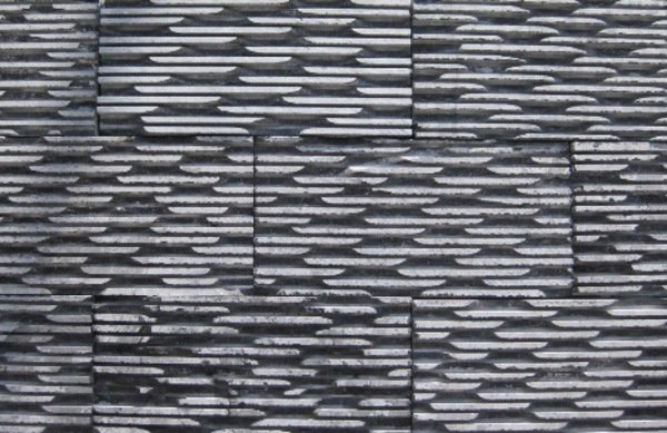 Đá răng lược đen ánh kim