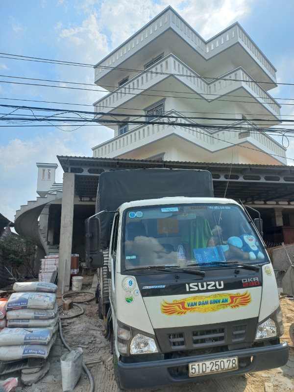 Hoàn tất vận chuyển ngói lợp Đồng Nai cho công trình