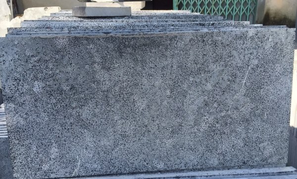 Đá xanh đen băm mặt