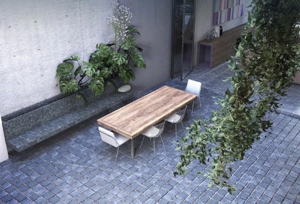 Không gian sân vườn trở nên mới mẻ và hiện đại nhờ vào việc lát đá cubic