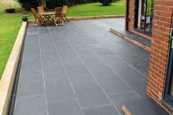 Mẫu đá xanh rêu lát sân kích thước 30x30cm