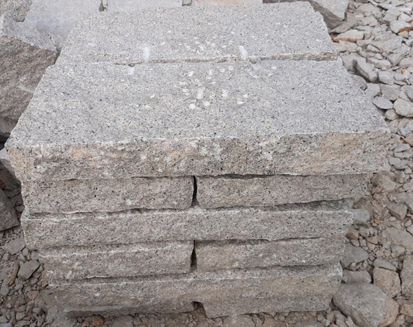 Đá tự nhiên granite trắng đục