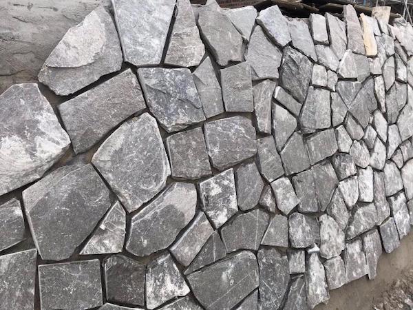 Đá rối đen ánh kim Đá rối đen ánh kim