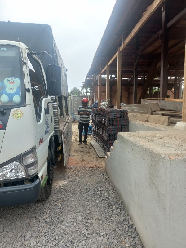 Bàn giao ngói 22 Đất Việt cho khách