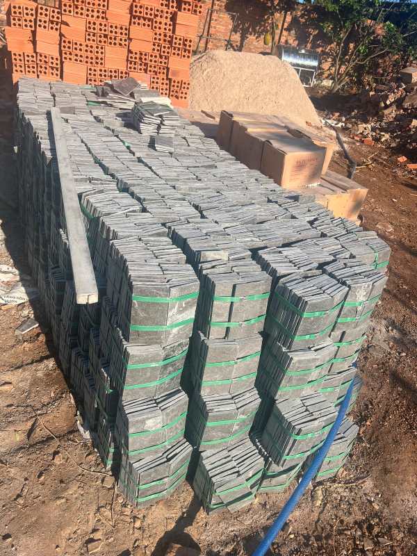 Đá tẩy xanh với giá thành rẻ nhưng màu sắc sang trọng