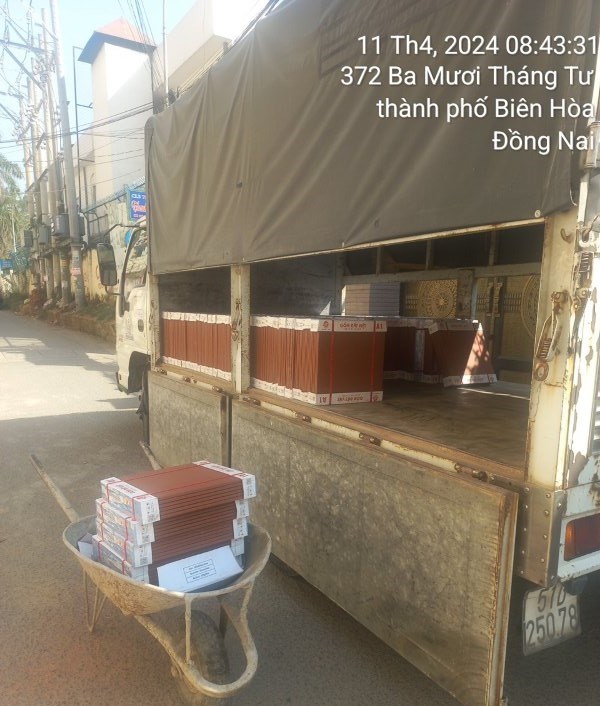 Gạch lát Cotto Đất Việt giao công trình tại thành phố Biên Hòa