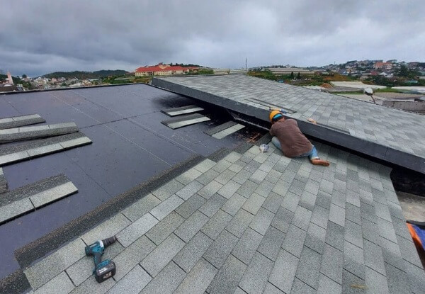 Cách lợp ngói bitum với 6 bước đơn giản, dễ thực hiện Cách lợp ngói bitum với 6 bước đơn giản, dễ thực hiện