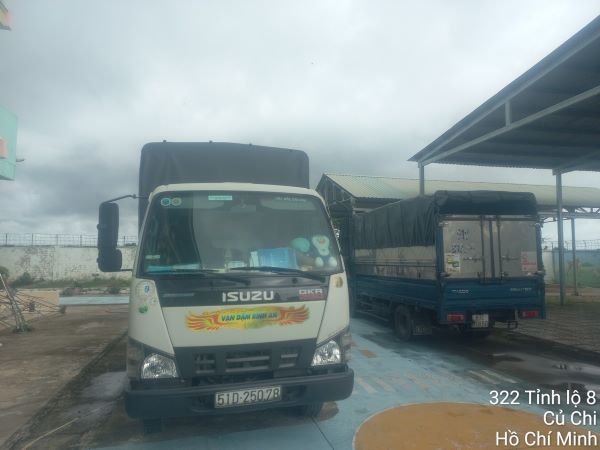 Tăng Bình Dương giao gạch lát Đất Việt đến công trình huyện Củ Chi Tăng Bình Dương giao gạch lát Đất Việt đến công trình huyện Củ Chi