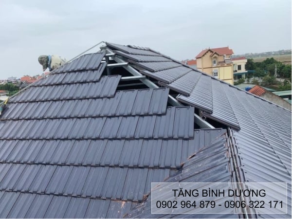 Sử dụng ngói tráng men Classy Roofing