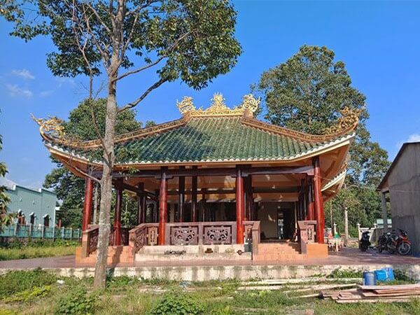 Top 4 mẫu ngói lưu ly đẹp nhất hiện nay, kèm báo giá chi tiết