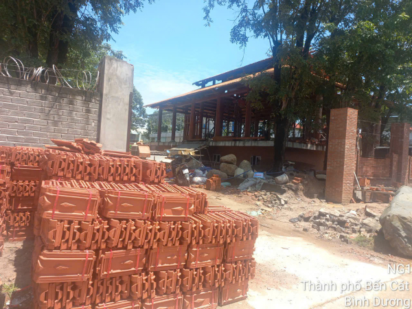 Gach Ngoi Do Tai Biet Thu Ben Cat Binh Duong