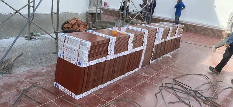 Giao gạch Hạ Long tới công trình ở Đức Lập Tây Ninh