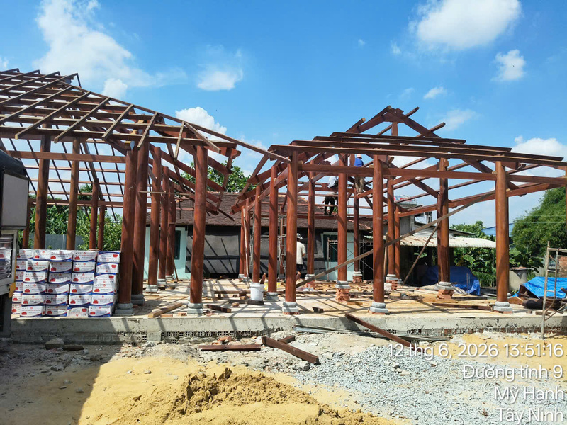 Ngói vảy cá Đất Việt giao công trình nhà gỗ tại Đức Hòa, Long An Ngói vảy cá Đất Việt giao công trình nhà gỗ tại Đức Hòa, Long An