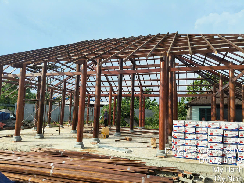 Ngói vảy cá Đất Việt giao công trình nhà gỗ tại Đức Hòa, Long An