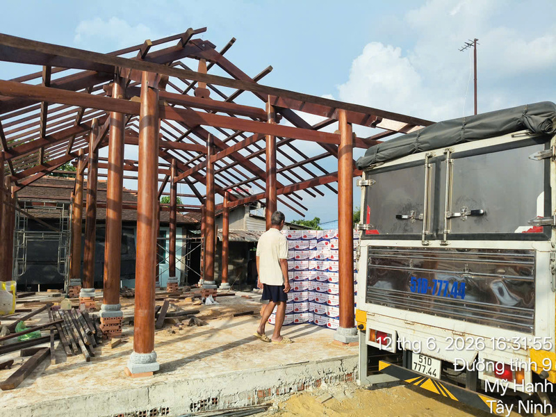 Ngói vảy cá Đất Việt giao công trình nhà gỗ tại Đức Hòa, Long An Ngói vảy cá Đất Việt giao công trình nhà gỗ tại Đức Hòa, Long An
