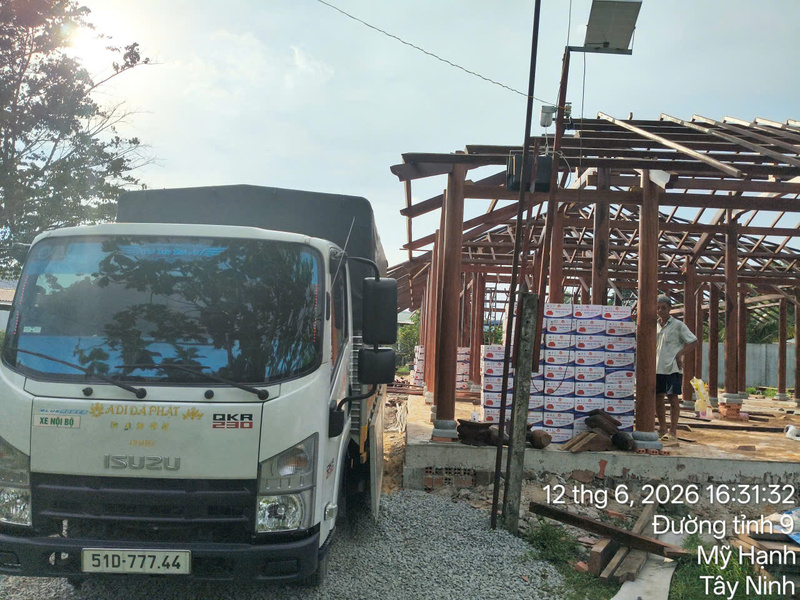 Ngói vảy cá Đất Việt giao công trình nhà gỗ tại Đức Hòa, Long An Ngói vảy cá Đất Việt giao công trình nhà gỗ tại Đức Hòa, Long An