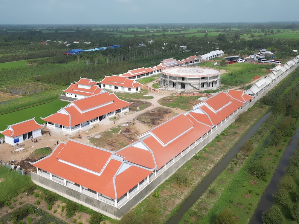 Hình ảnh Chùa Trường Pháp Sử Dụng Ngói Mũi Hài 270